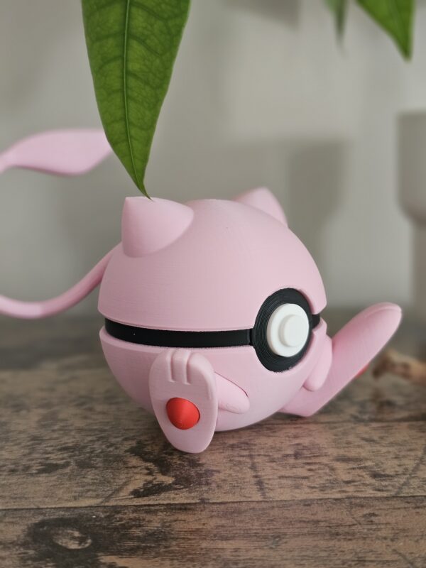 20260421_191926 PokéBall Mew