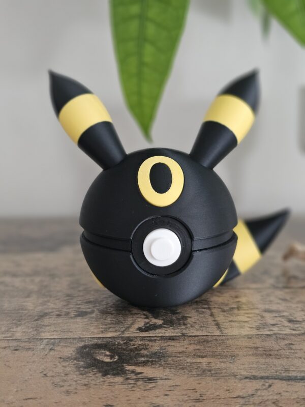 20260421_191954 Pokéball Noctali